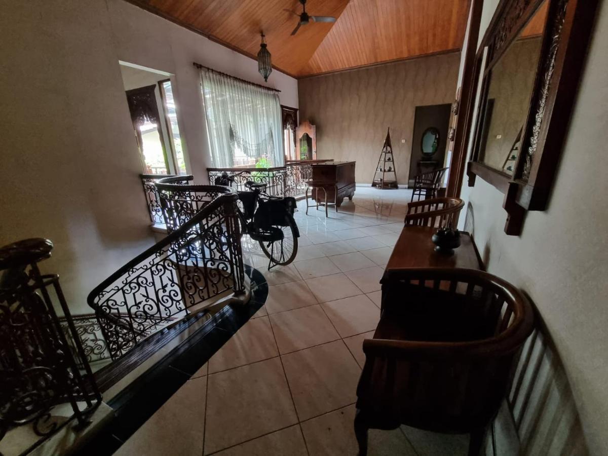 Keraton Wisma tamu Jakarta